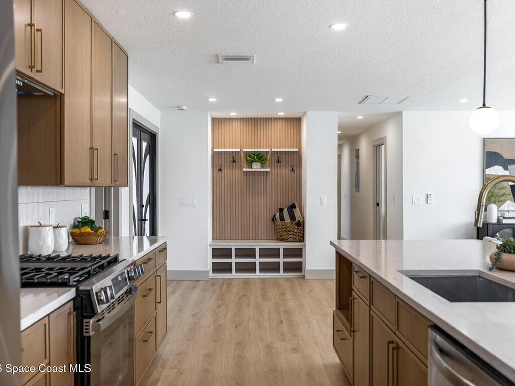 43 Westview Lane, Cocoa Beach, FL 32931