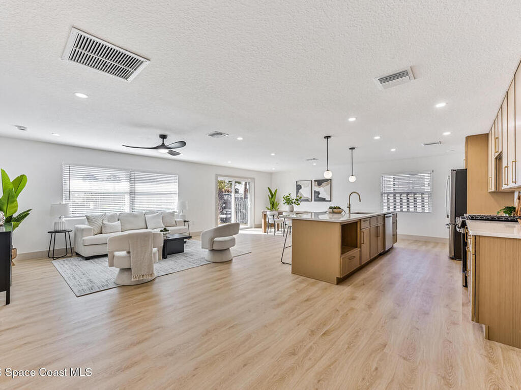 43 Westview Lane, Cocoa Beach, FL 32931