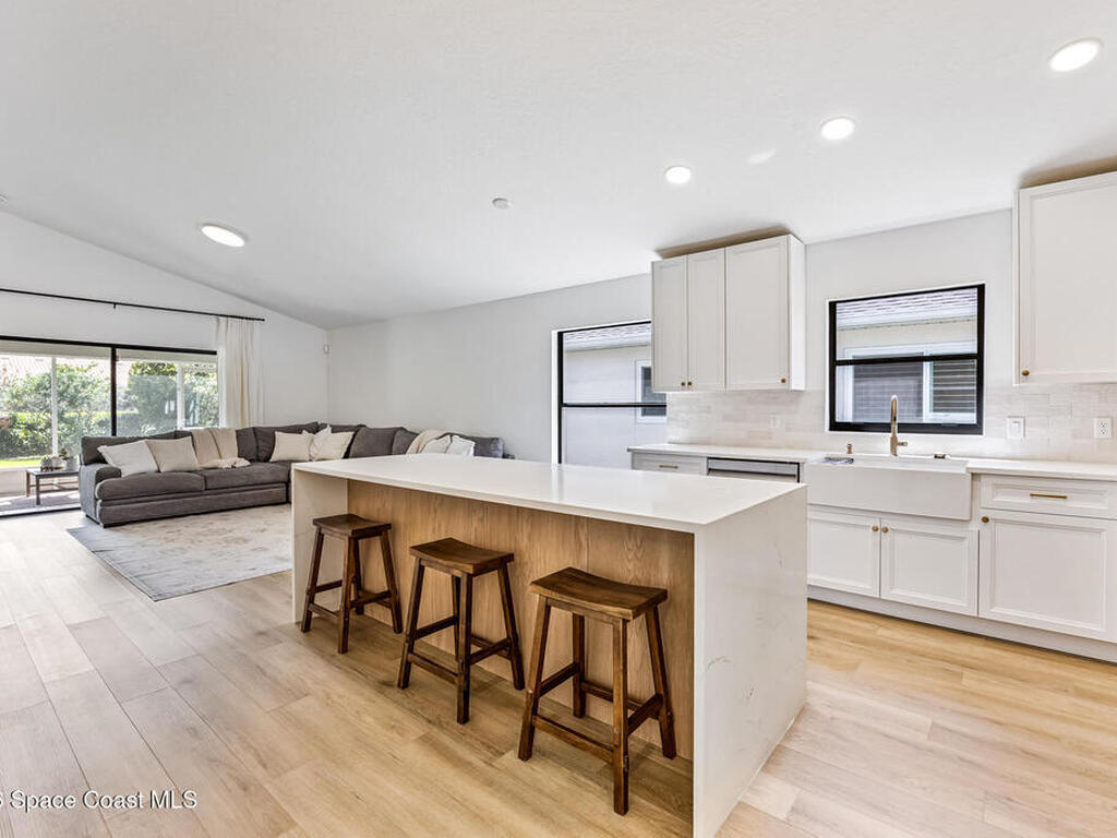 7843 Citrus Creek Drive, Suntree, FL 32940