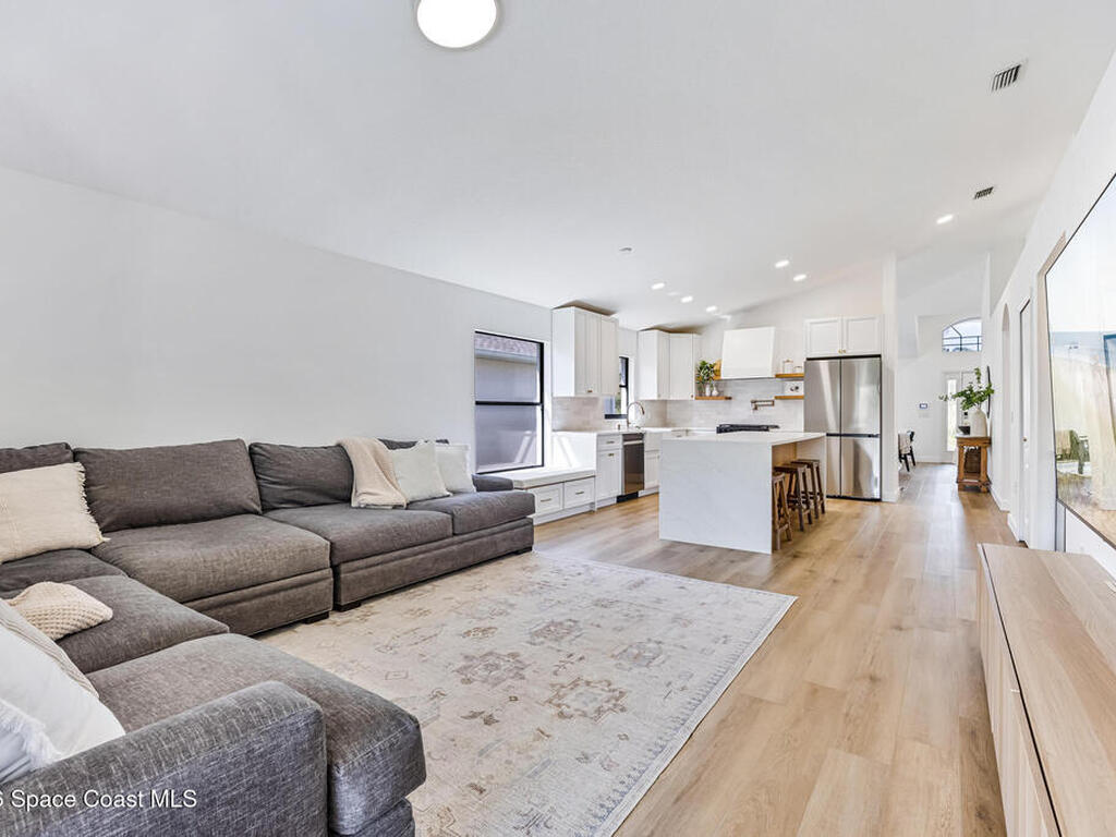 7843 Citrus Creek Drive, Suntree, FL 32940