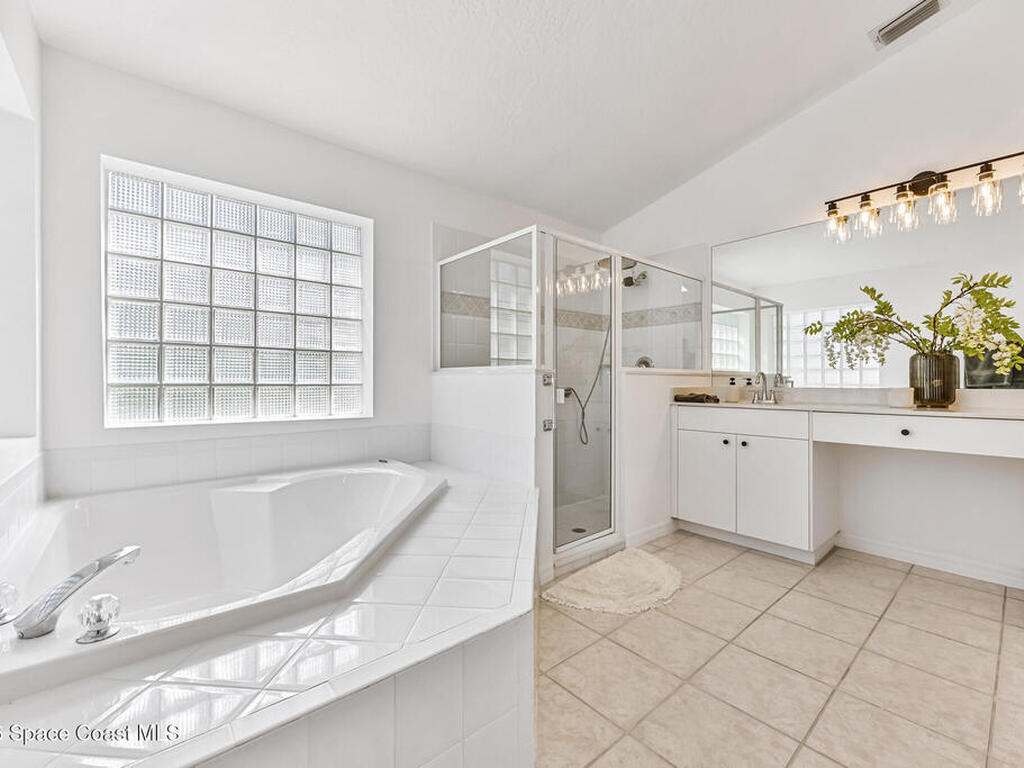 7843 Citrus Creek Drive, Suntree, FL 32940