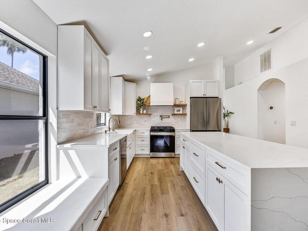 7843 Citrus Creek Drive, Suntree, FL 32940