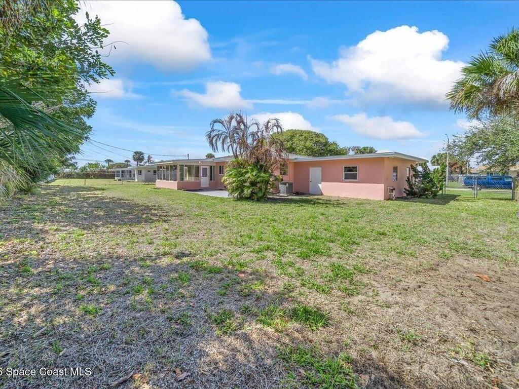 2320 Reef Avenue, Indialantic, FL 32903