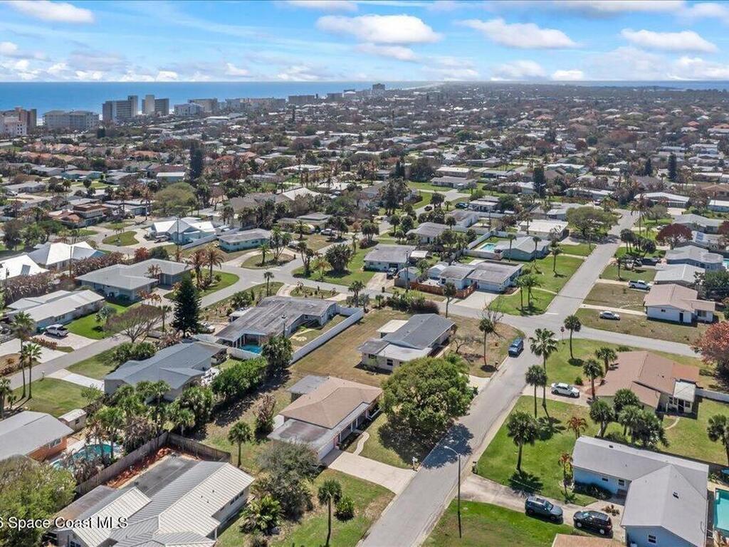 2320 Reef Avenue, Indialantic, FL 32903