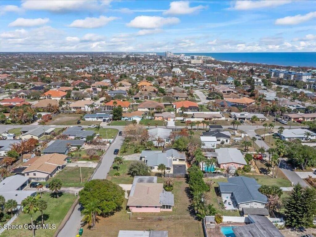 2320 Reef Avenue, Indialantic, FL 32903