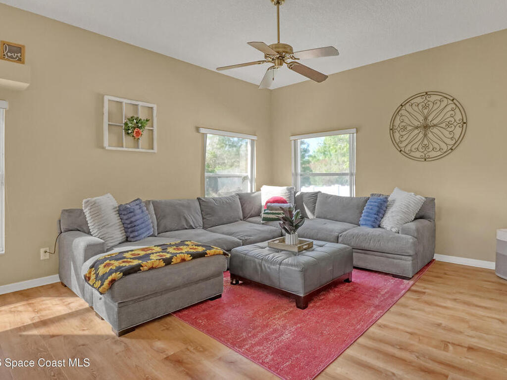 4958 Alamanda Drive, Melbourne, FL 32940