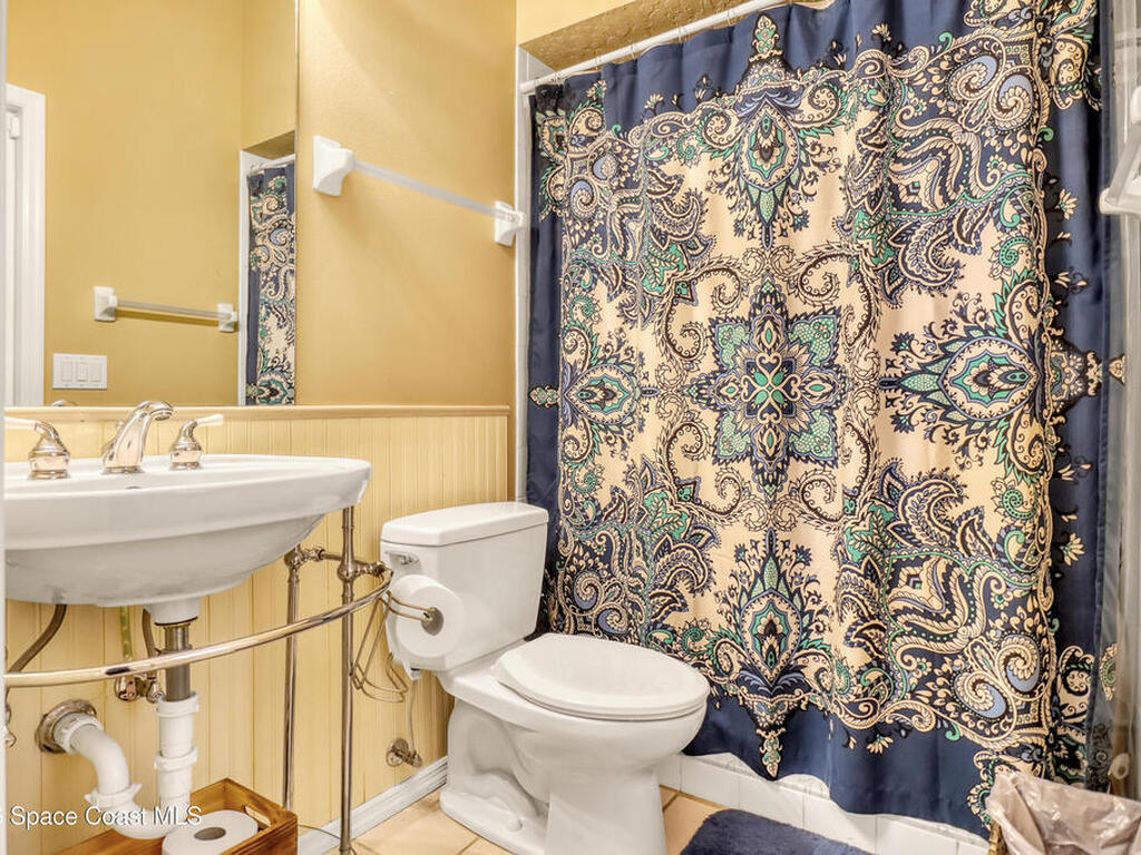 4958 Alamanda Drive, Melbourne, FL 32940