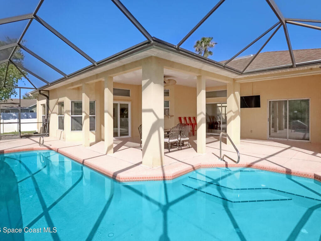 4958 Alamanda Drive, Melbourne, FL 32940