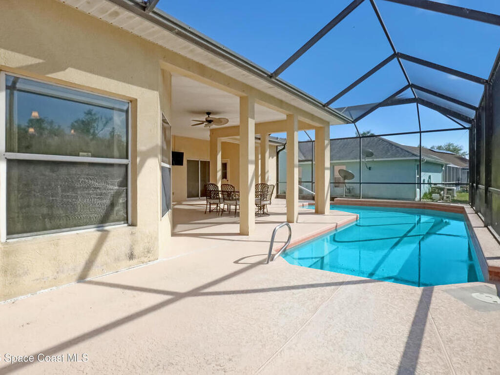 4958 Alamanda Drive, Melbourne, FL 32940