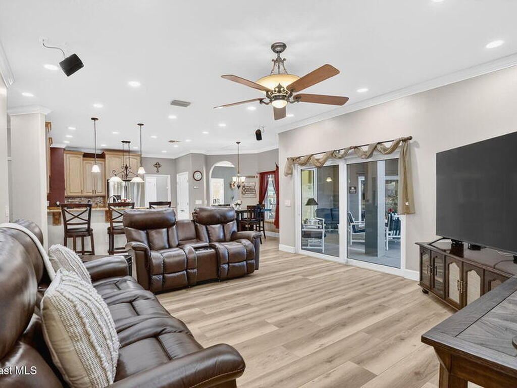 402 Stonehenge Circle, Rockledge, FL 32955