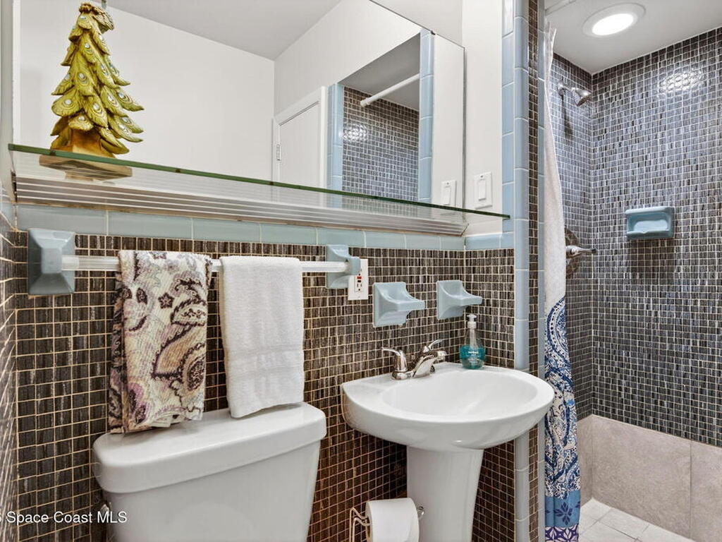 260 Garfield Avenue, Cocoa Beach, FL 32931