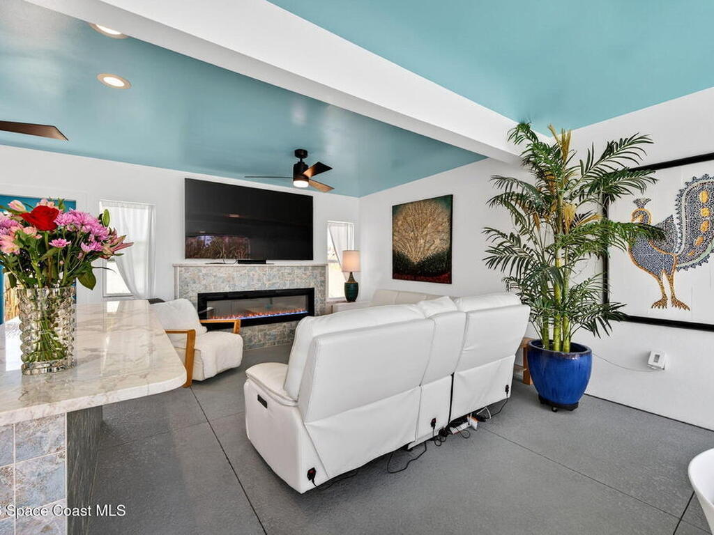 260 Garfield Avenue, Cocoa Beach, FL 32931