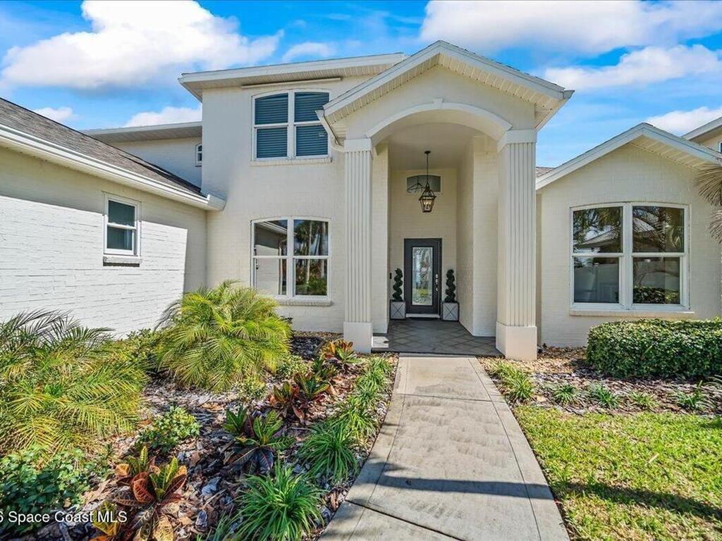 10710 S Tropical Trail, Merritt Island, FL 32952