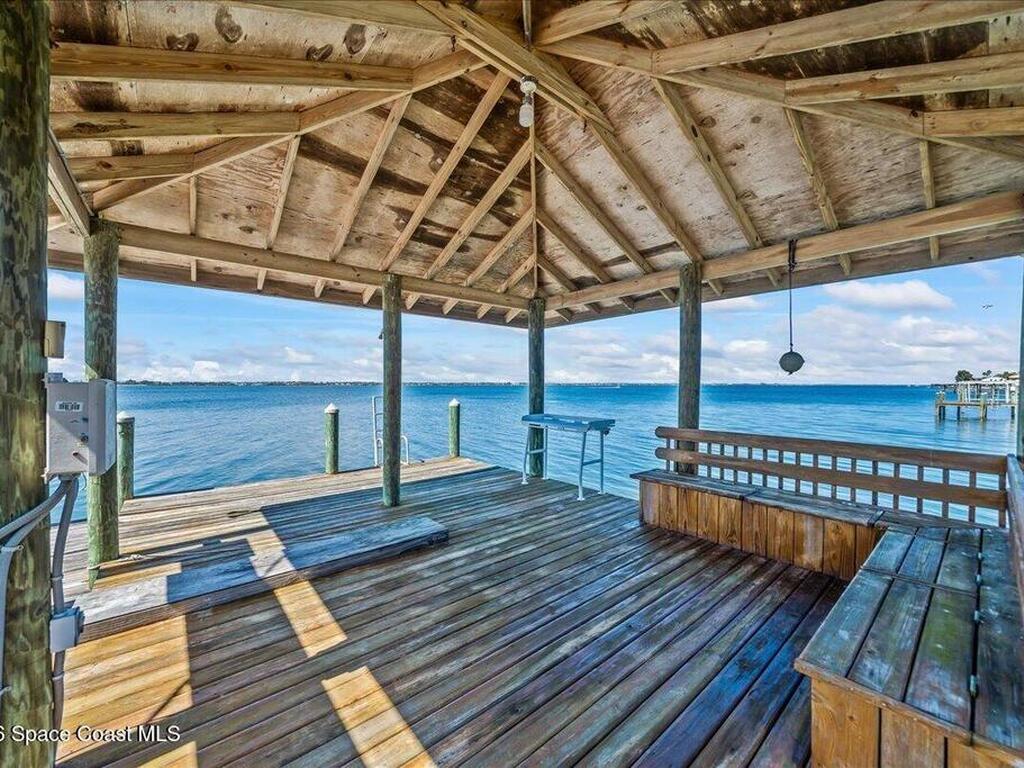 10710 S Tropical Trail, Merritt Island, FL 32952