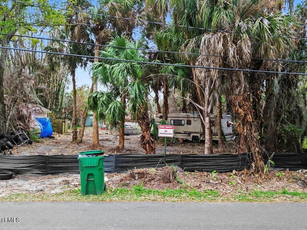 Vine Street, Melbourne, FL 32904