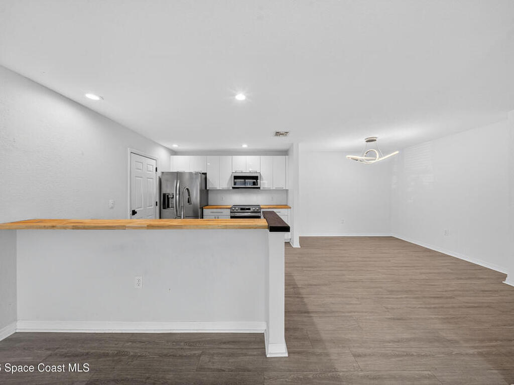 1812 E Sanderling Lane, Fort Pierce, FL 34982