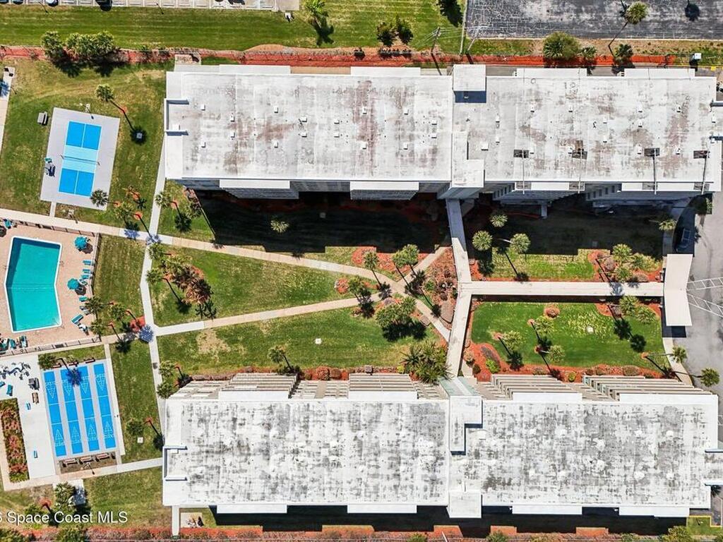 2020 N Atlantic Avenue, Cocoa Beach, FL 32931