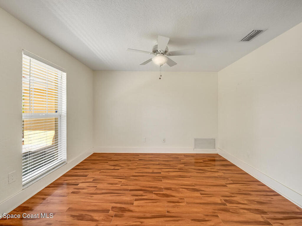 901 S Palm Avenue, Indialantic, FL 32903