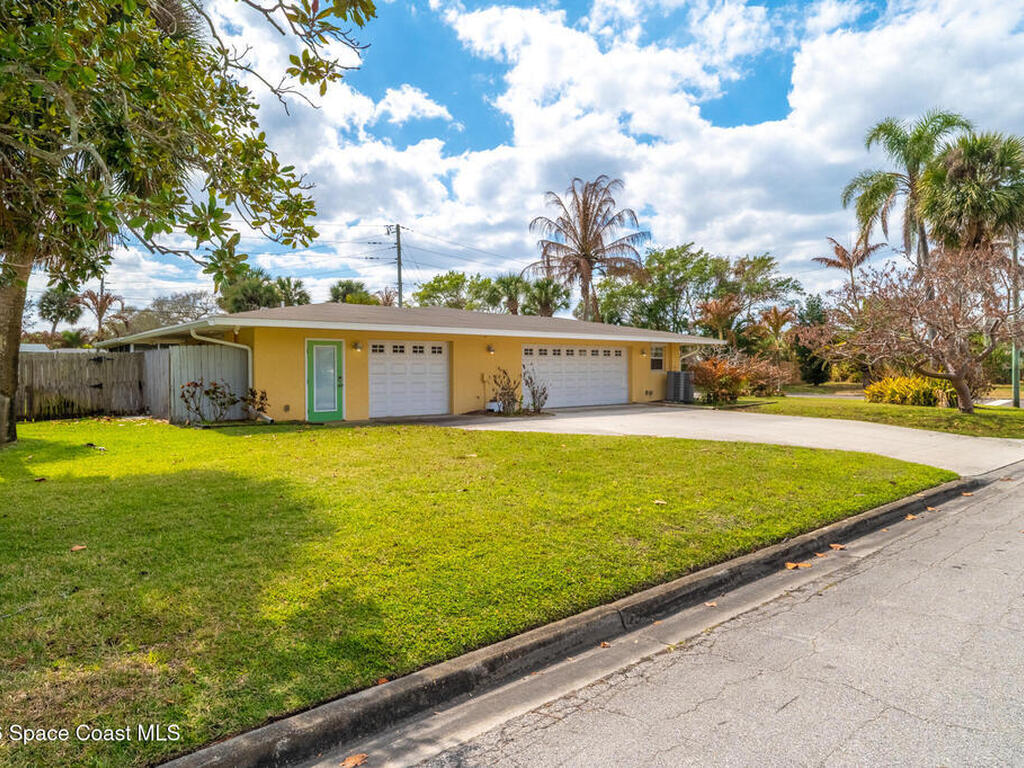 901 S Palm Avenue, Indialantic, FL 32903