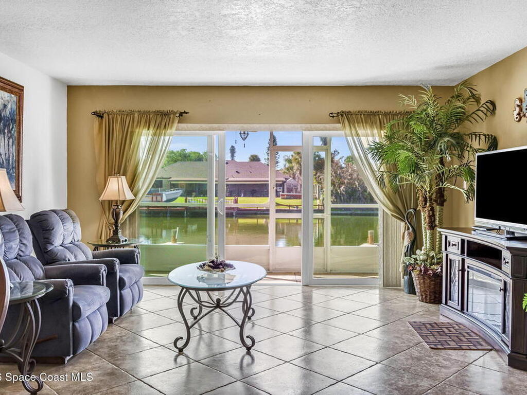 1595 N Atlantic Avenue, Cocoa Beach, FL 32931