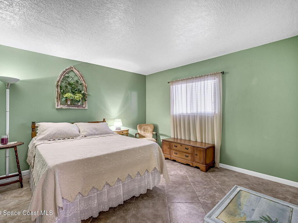 1595 N Atlantic Avenue, Cocoa Beach, FL 32931