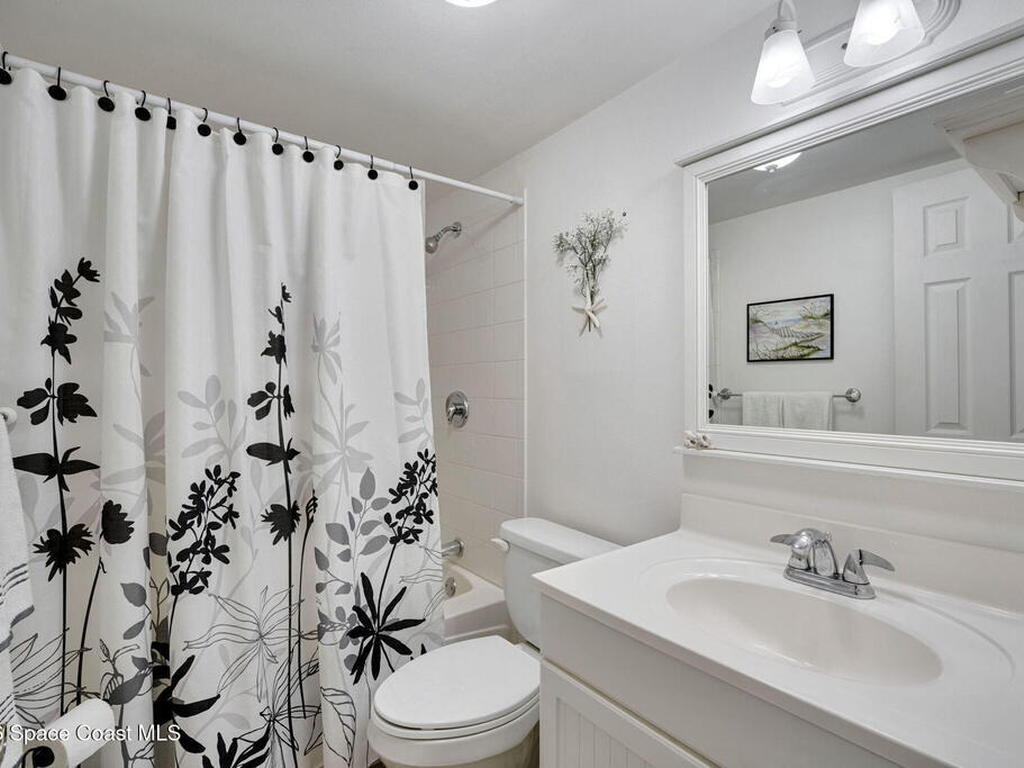 1595 N Atlantic Avenue, Cocoa Beach, FL 32931