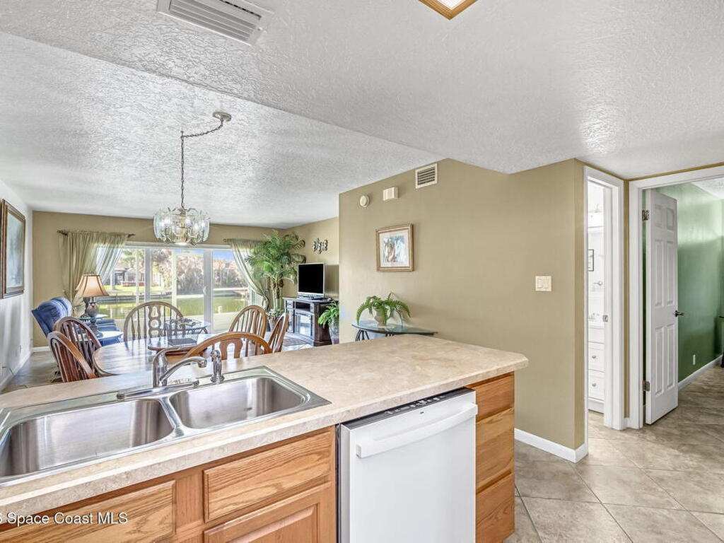 1595 N Atlantic Avenue, Cocoa Beach, FL 32931