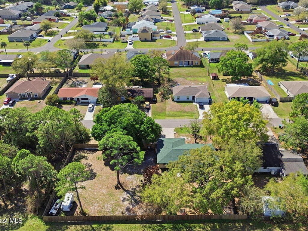 1133 Altamira Street, Palm Bay, FL 32907