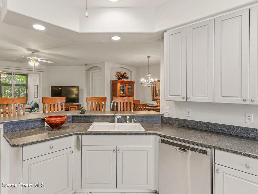 1825 Ficus Point Drive, Suntree, FL 32940