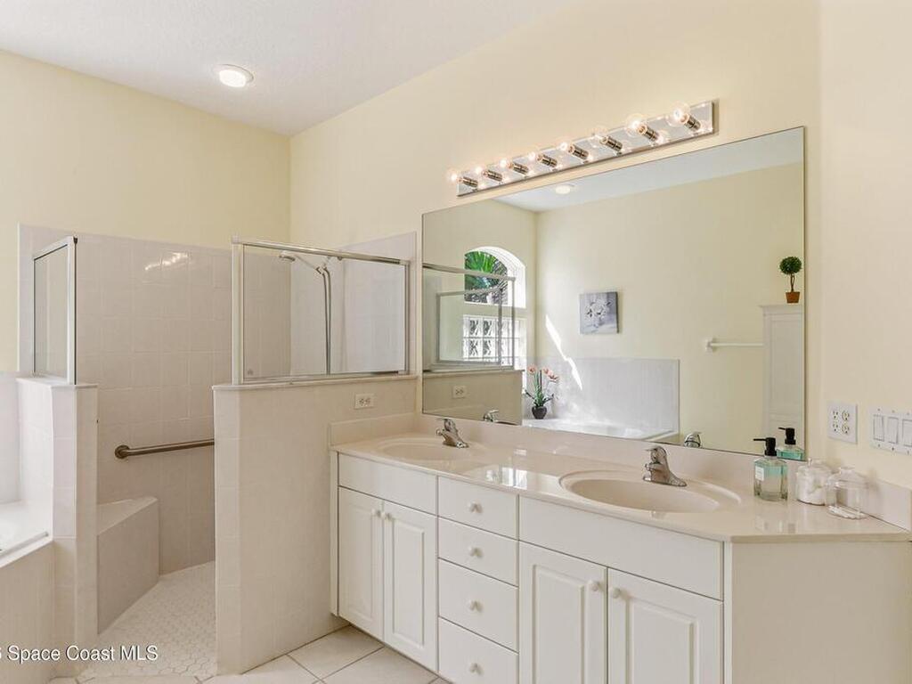 1825 Ficus Point Drive, Suntree, FL 32940