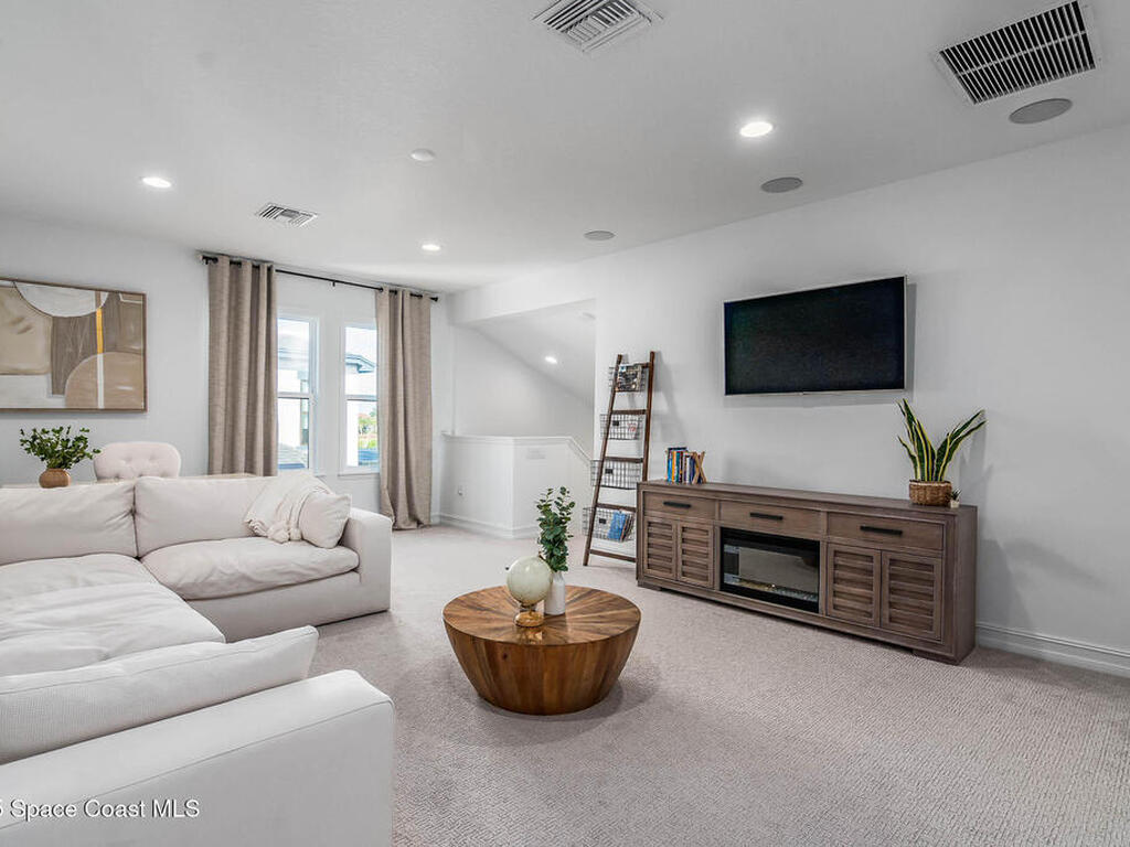 8165 Lyside Drive, Melbourne, FL 32940