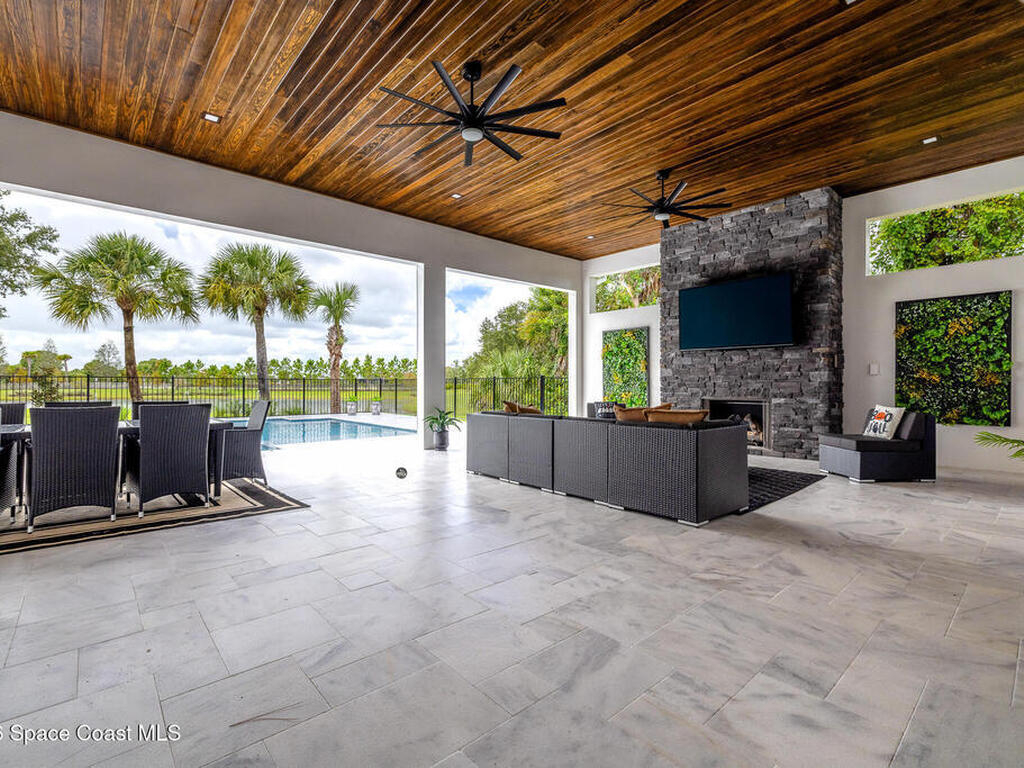 8350 Waxwing Cr Circle, Melbourne, FL 32940