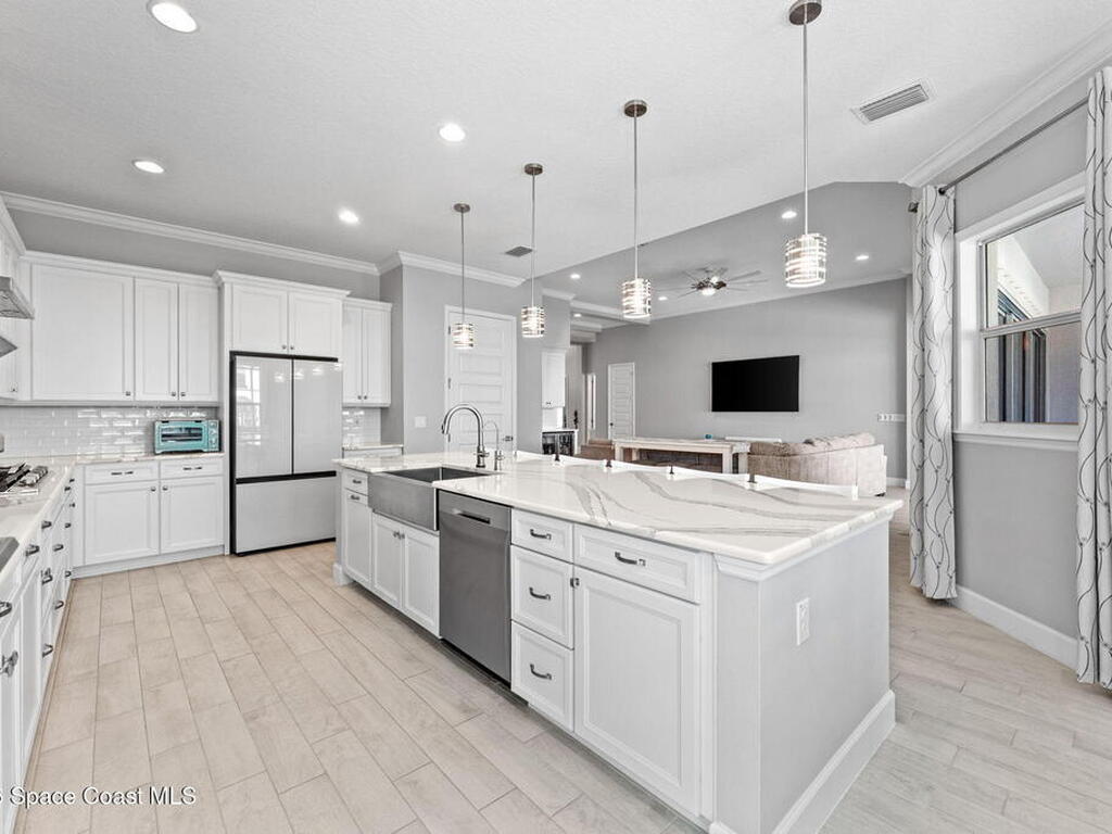 2450 Pescara Court, Melbourne, FL 32940