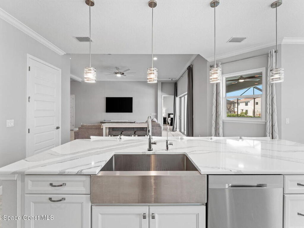 2450 Pescara Court, Melbourne, FL 32940