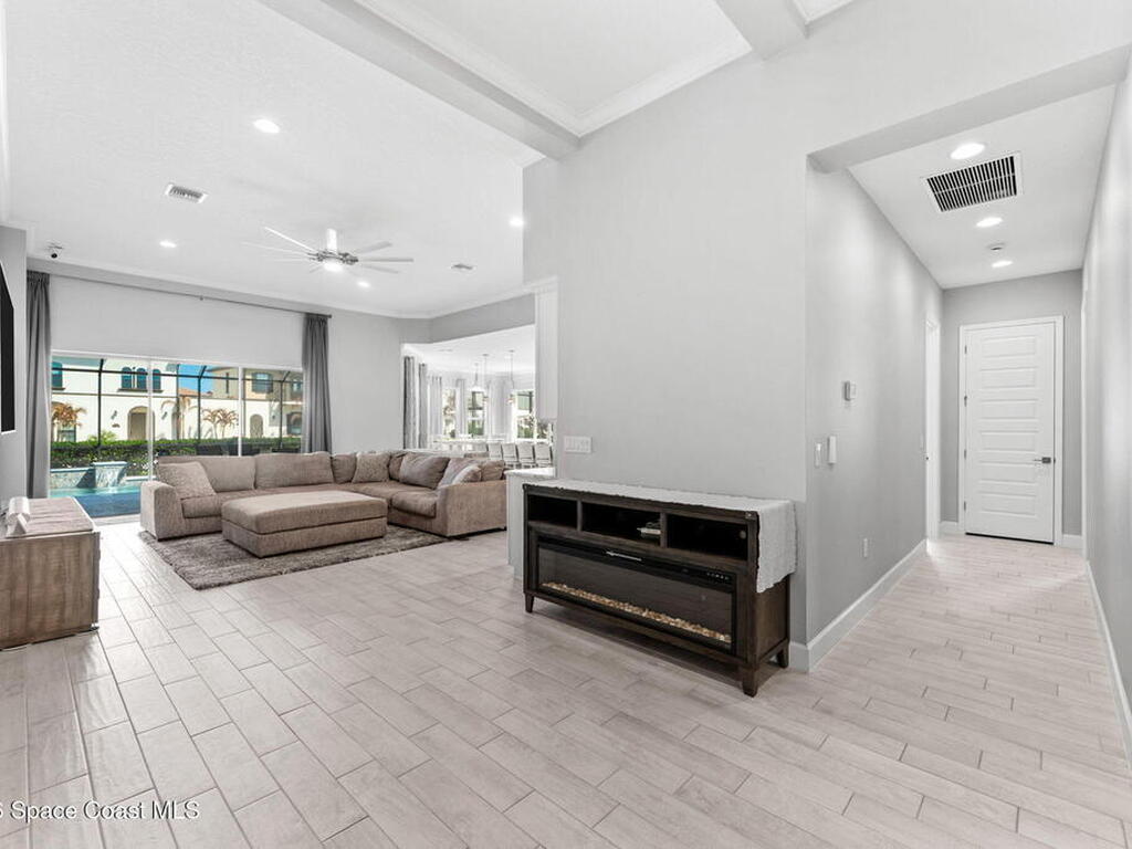 2450 Pescara Court, Melbourne, FL 32940