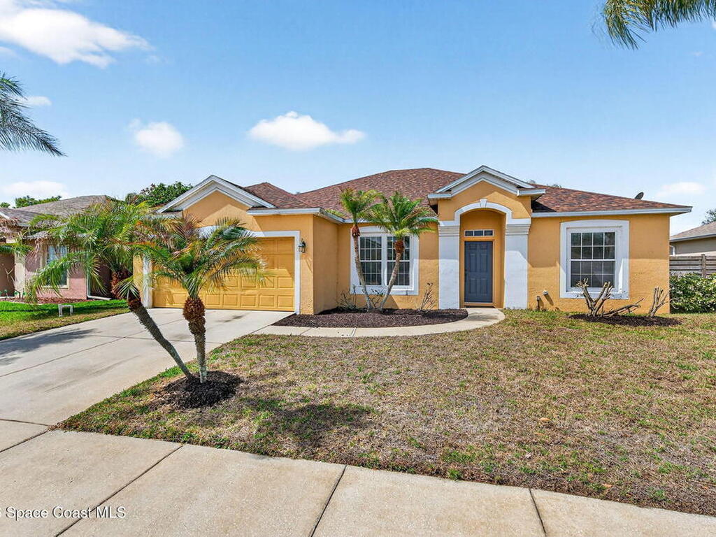 4021 Caparosa Circle, Melbourne, FL 32940