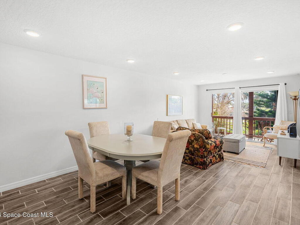 1318 S Miramar Avenue, Indialantic, FL 32903