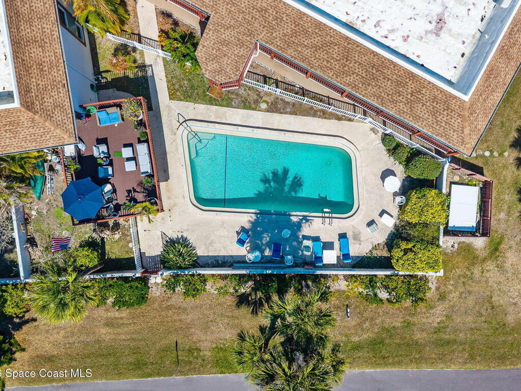 1318 S Miramar Avenue, Indialantic, FL 32903