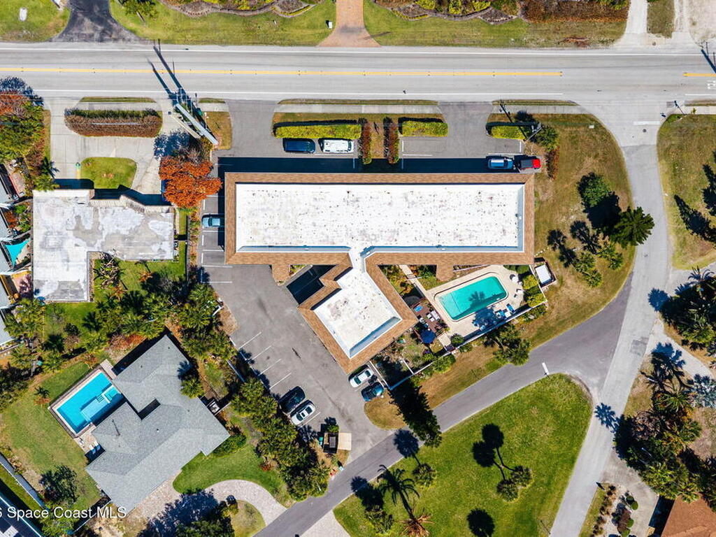 1318 S Miramar Avenue, Indialantic, FL 32903