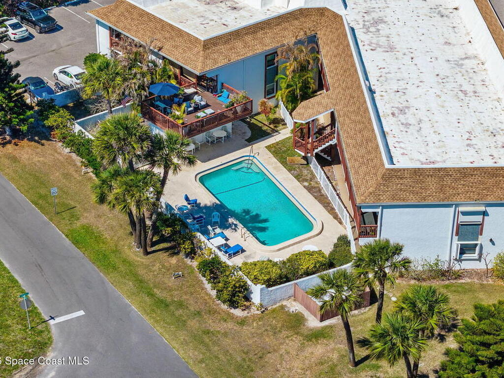 1318 S Miramar Avenue, Indialantic, FL 32903