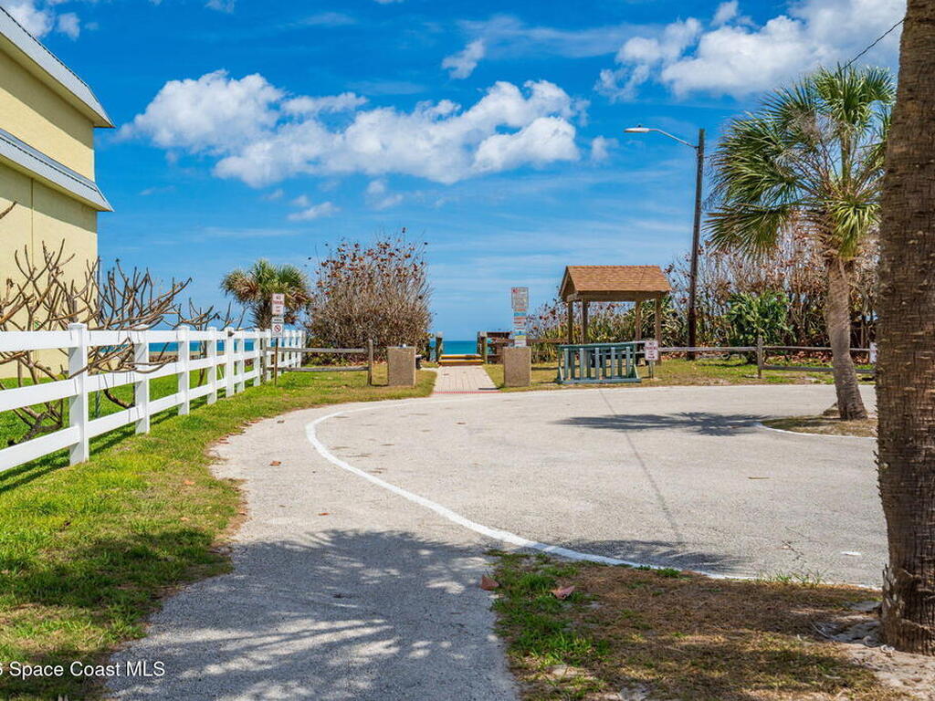 1318 S Miramar Avenue, Indialantic, FL 32903