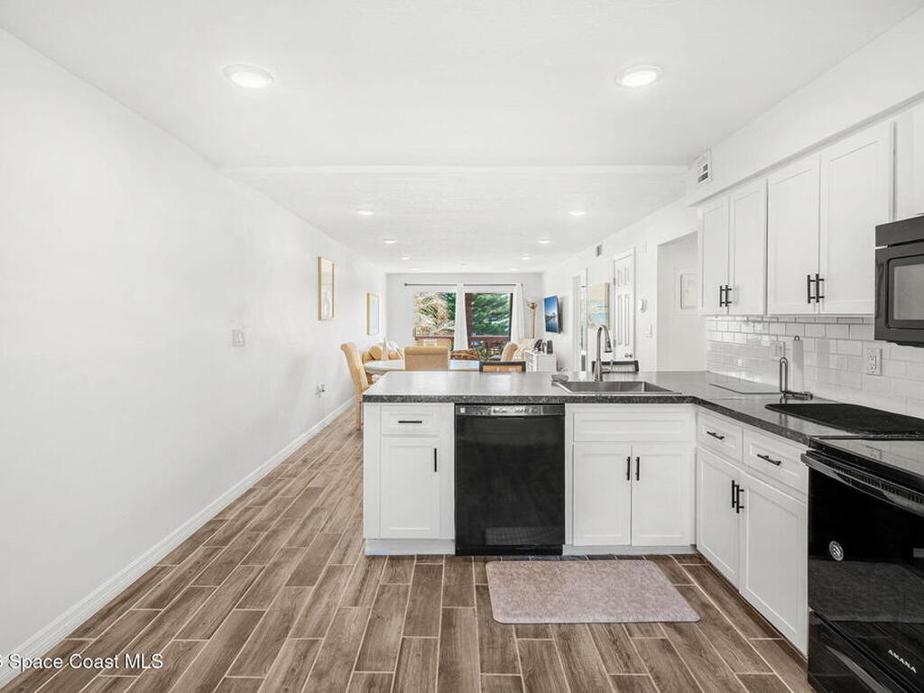 1318 S Miramar Avenue, Indialantic, FL 32903