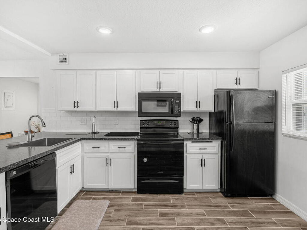 1318 S Miramar Avenue, Indialantic, FL 32903