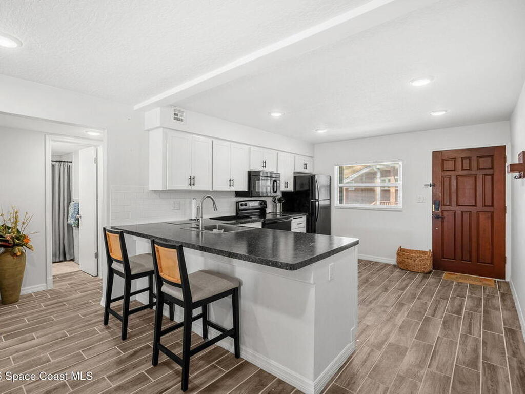1318 S Miramar Avenue, Indialantic, FL 32903