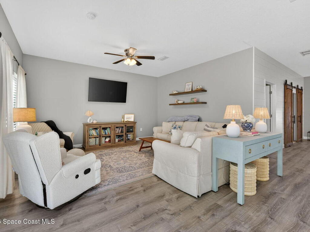 1046 N Tropical Trail, Merritt Island, FL 32953