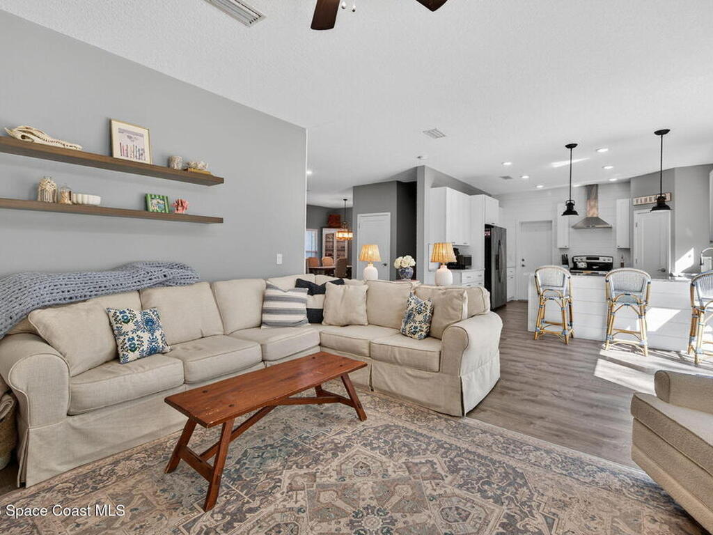 1046 N Tropical Trail, Merritt Island, FL 32953