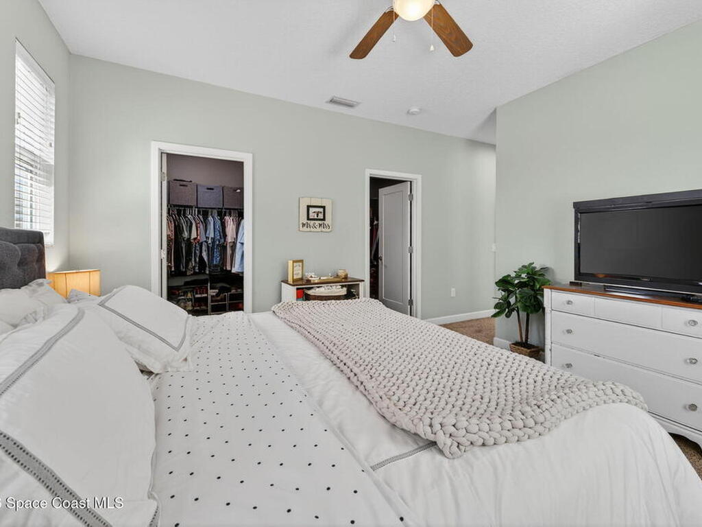 1046 N Tropical Trail, Merritt Island, FL 32953