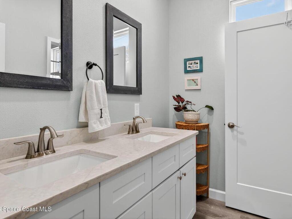 1046 N Tropical Trail, Merritt Island, FL 32953