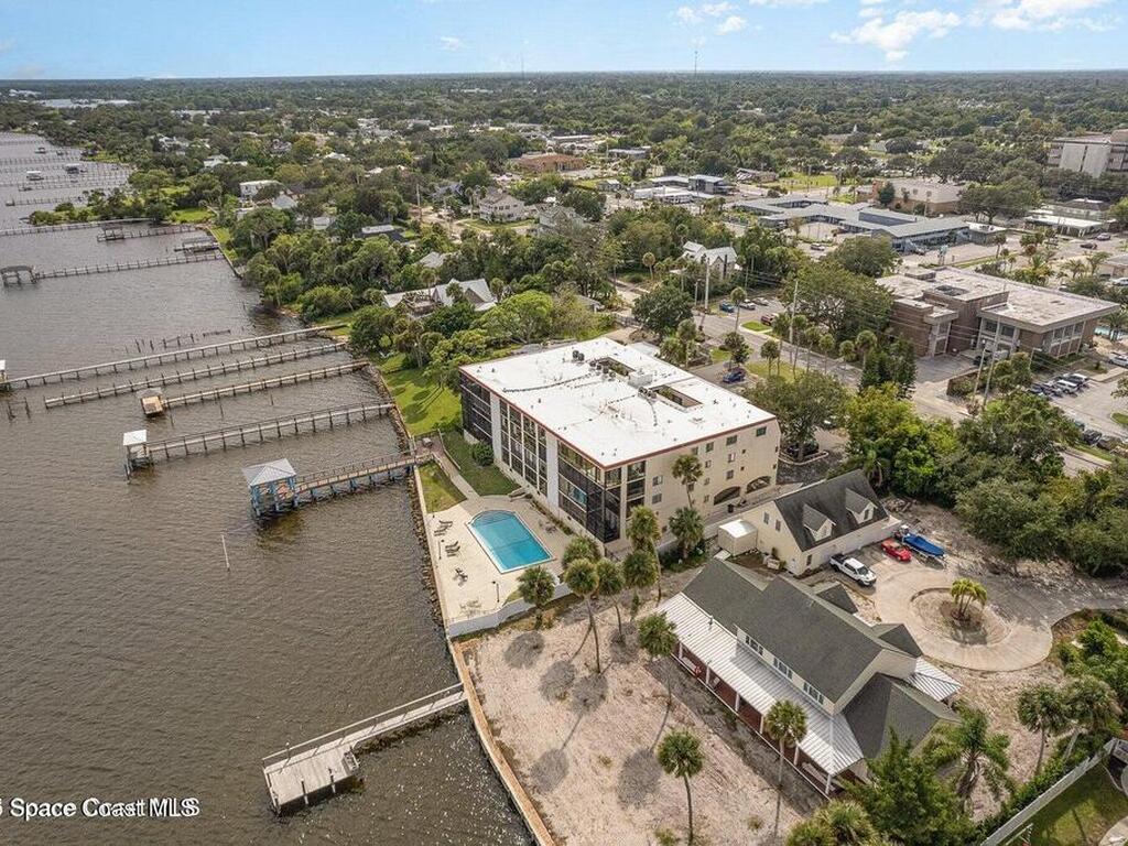 525 Indian River Avenue, Titusville, FL 32796