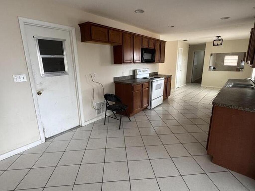 1525 Tarpon Street, Merritt Island, FL 32952
